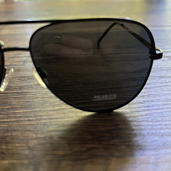 Quay Australia high key polarized sunglasses - Picture 3 of 6